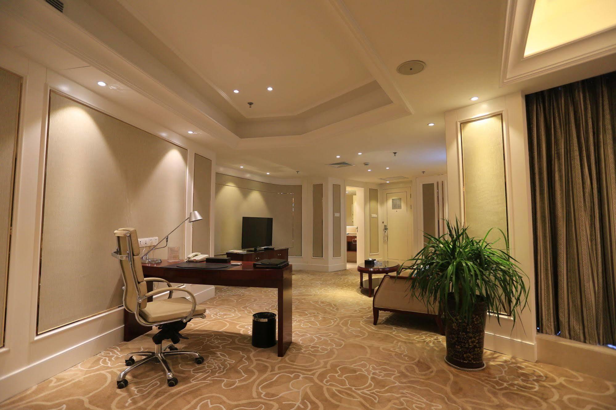 Baoji Jianguo Hotel Екстериор снимка