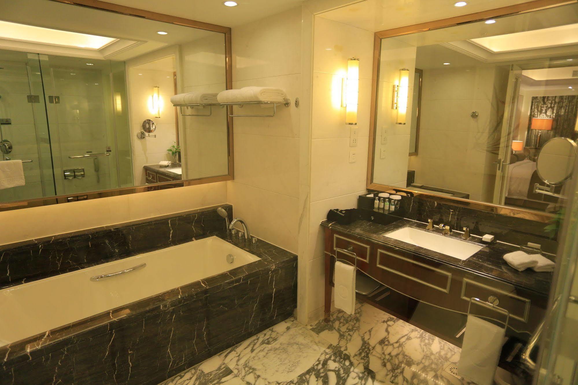 Baoji Jianguo Hotel Екстериор снимка