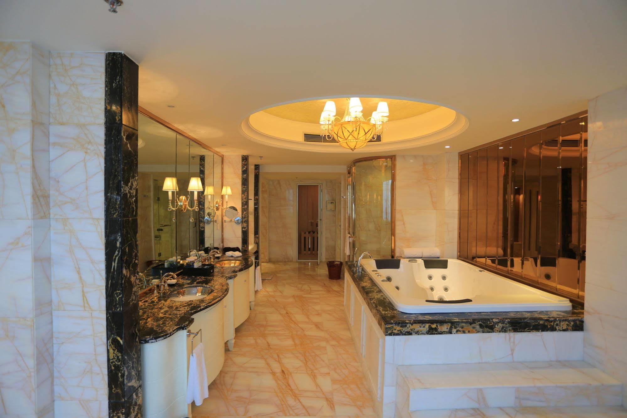 Baoji Jianguo Hotel Екстериор снимка
